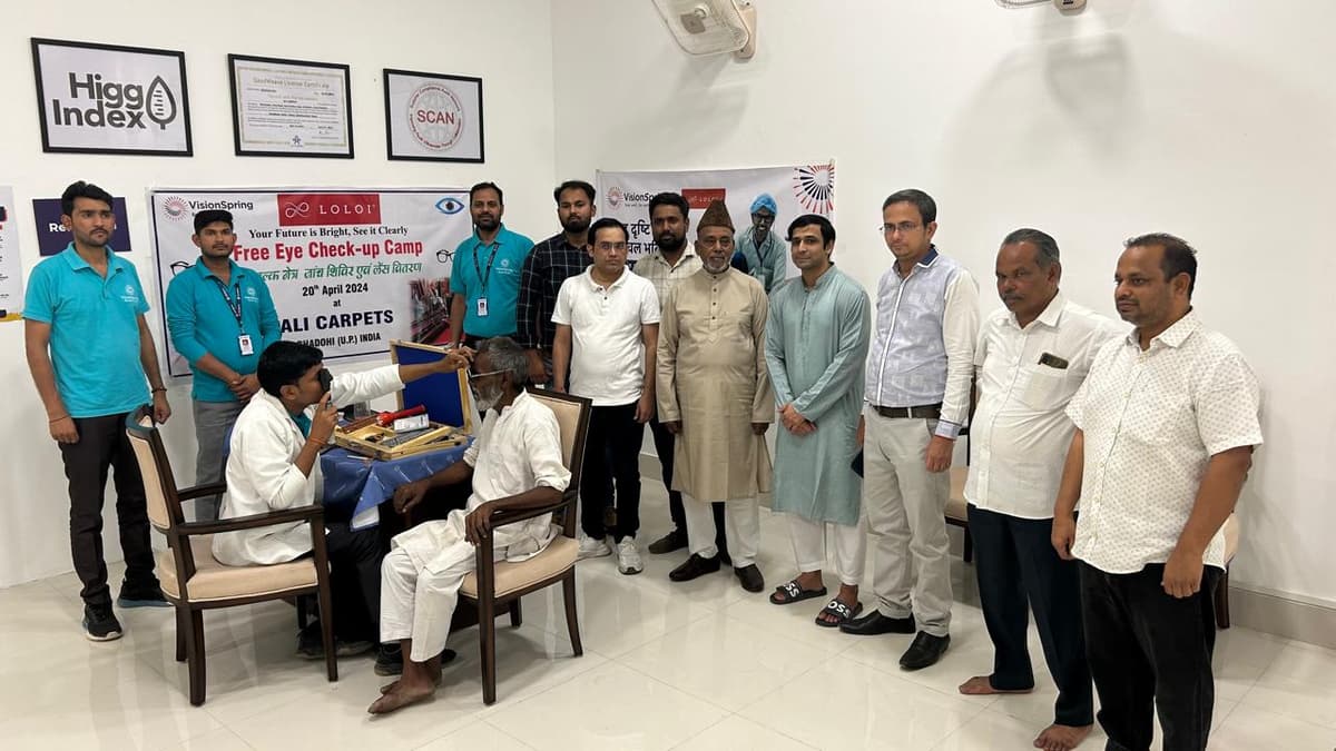 Free Eye Checkup Camp by Ali Carpets